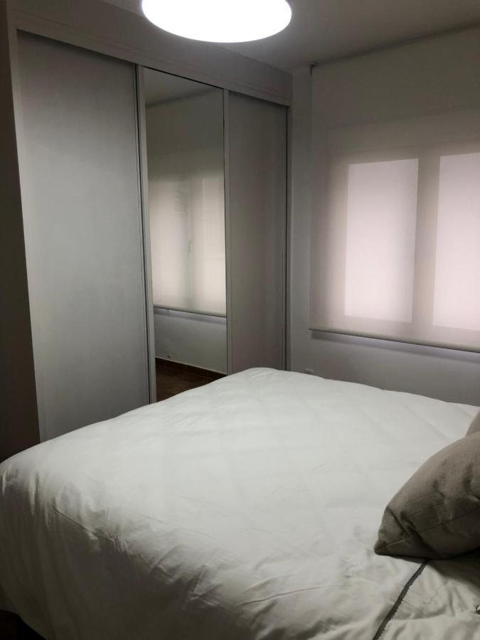 Piso Nuevo Plaza De La Constitucion Sta Cruz De La Zarza Apartment Santa Cruz de la Zarza Bagian luar foto