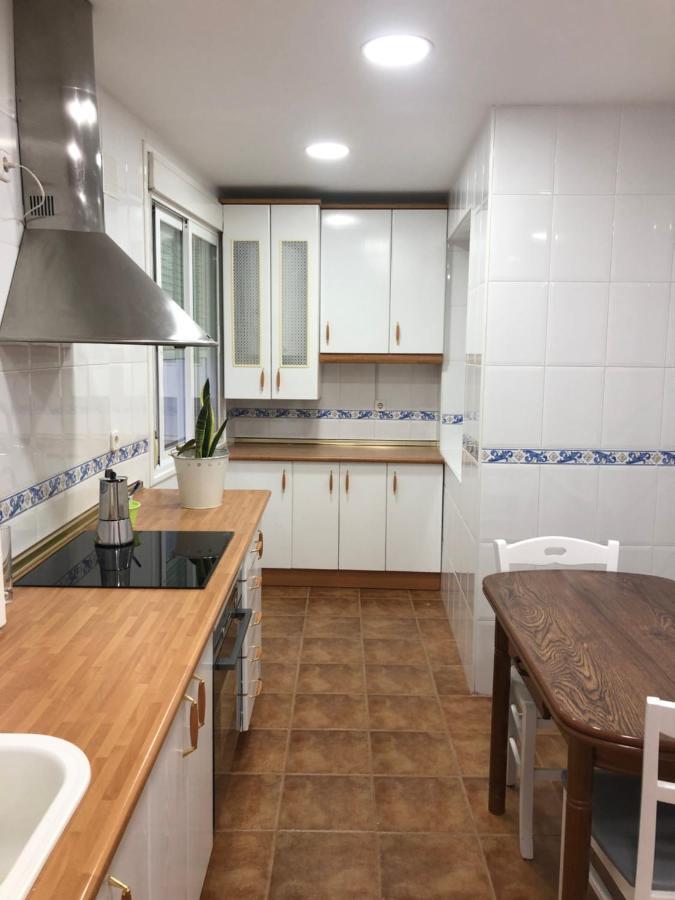 Piso Nuevo Plaza De La Constitucion Sta Cruz De La Zarza Apartment Santa Cruz de la Zarza Bagian luar foto