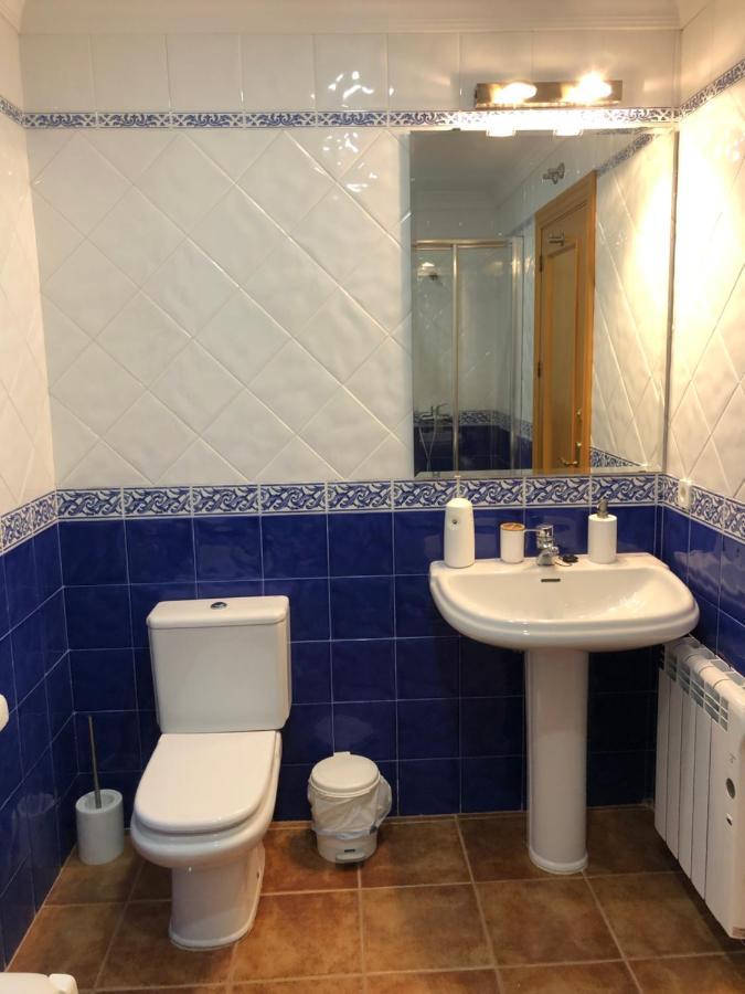 Piso Nuevo Plaza De La Constitucion Sta Cruz De La Zarza Apartment Santa Cruz de la Zarza Bagian luar foto