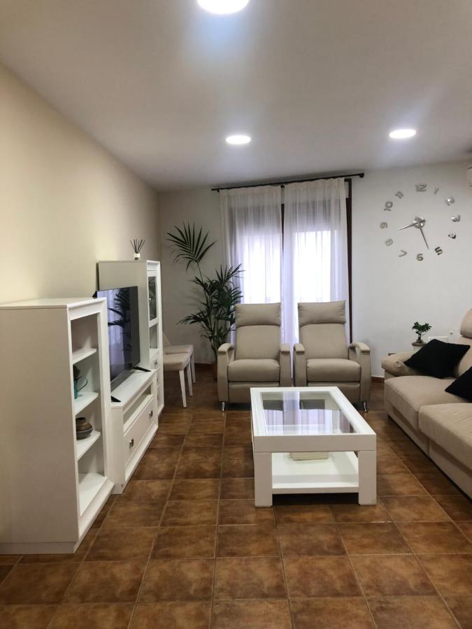 Piso Nuevo Plaza De La Constitucion Sta Cruz De La Zarza Apartment Santa Cruz de la Zarza Bagian luar foto